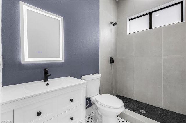 316 10th ST, Cape Coral, FL 33993