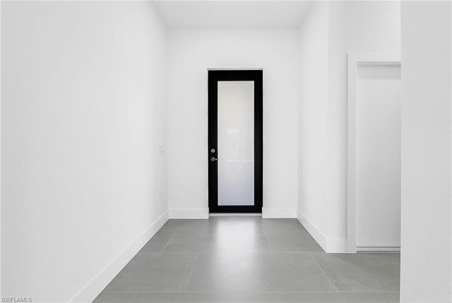 316 10th ST, Cape Coral, FL 33993