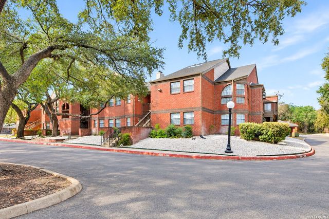 7930 Roanoke Run Apt 1106, San Antonio, TX 78240