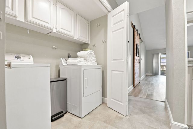 7930 Roanoke Run Apt 1106, San Antonio, TX 78240