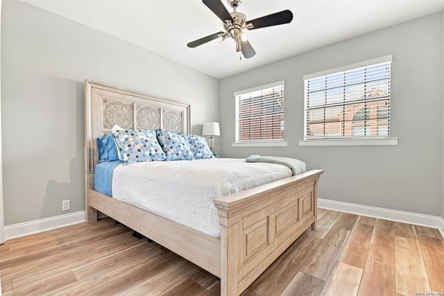 7930 Roanoke Run Apt 1106, San Antonio, TX 78240