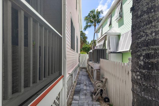 45 Spoonbill Way, Key West, FL 33040