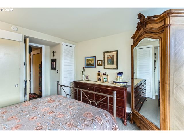 111 Sw HARRISON St 19A, Portland, OR 97201