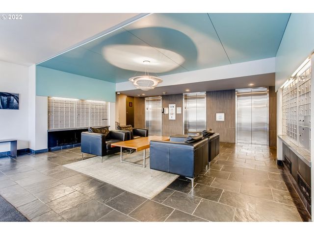 111 Sw HARRISON St 19A, Portland, OR 97201