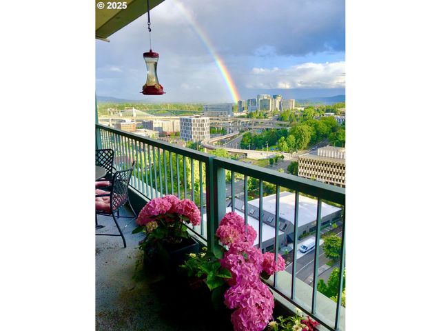 111 Sw HARRISON St 19A, Portland, OR 97201