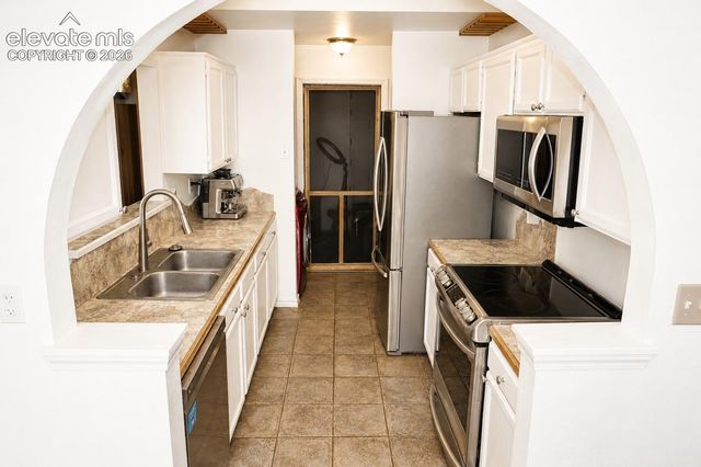2230 Ambleside Drive, Colorado Springs, CO 80915