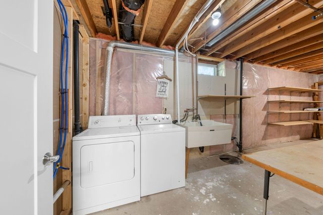 39094 Riverside Court, North Branch, MN 55056