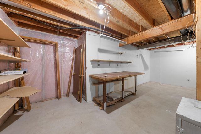 39094 Riverside Court, North Branch, MN 55056