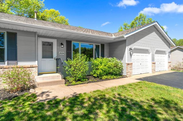 39094 Riverside Court, North Branch, MN 55056