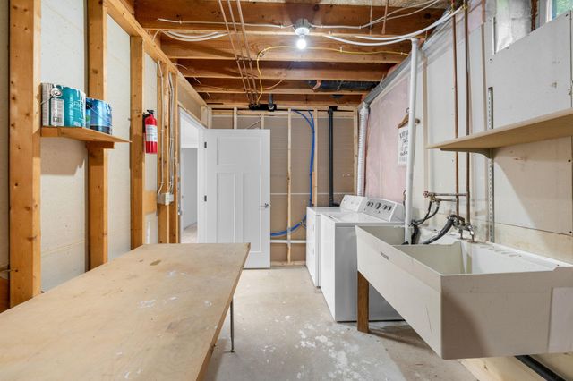 39094 Riverside Court, North Branch, MN 55056