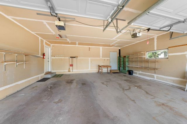 39094 Riverside Court, North Branch, MN 55056