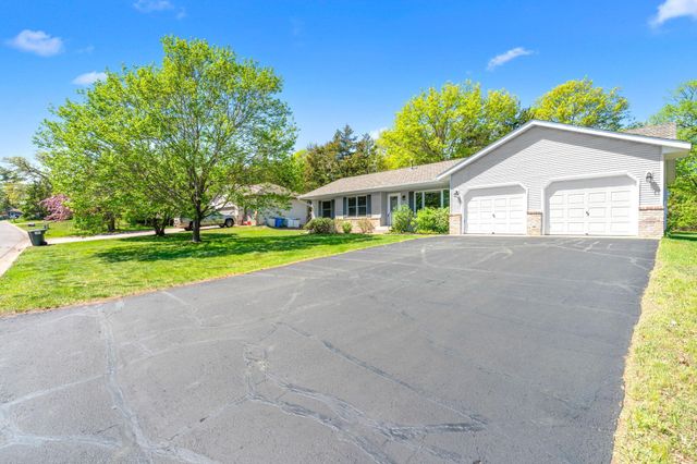 39094 Riverside Court, North Branch, MN 55056