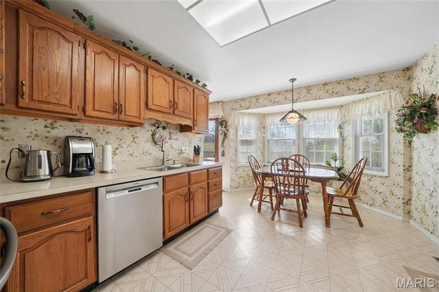 5776 Karamar Drive, Unincorporated, MO 63128