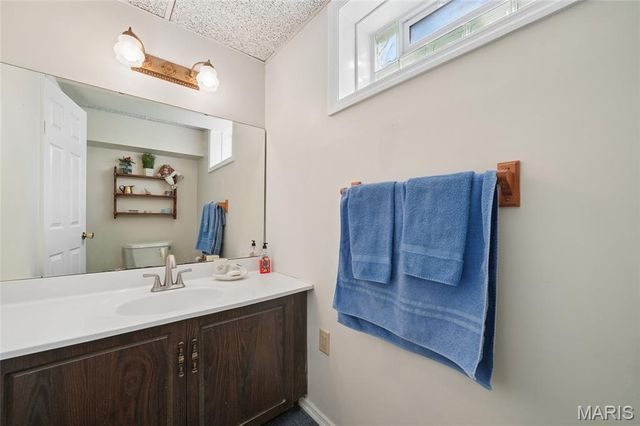 5776 Karamar Drive, Unincorporated, MO 63128