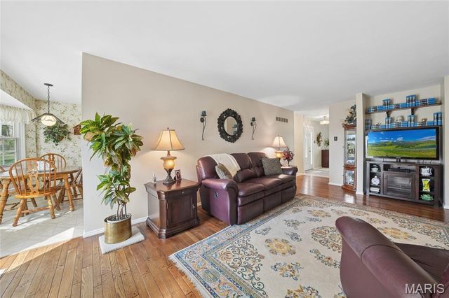 5776 Karamar Drive, Unincorporated, MO 63128