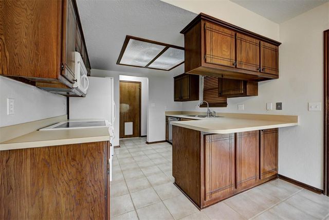 2115 Teresa Drive, Norman, OK 73071