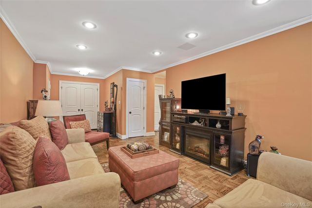 84-39 153 AVE LK, Howard Beach, NY 11414