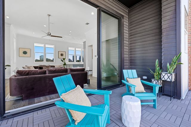 203 Carroll Street, Fort Worth, TX 76107