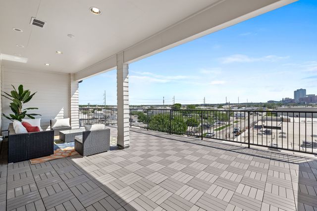 203 Carroll Street, Fort Worth, TX 76107