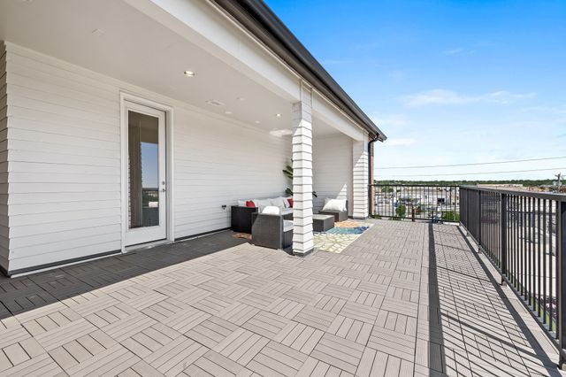 203 Carroll Street, Fort Worth, TX 76107