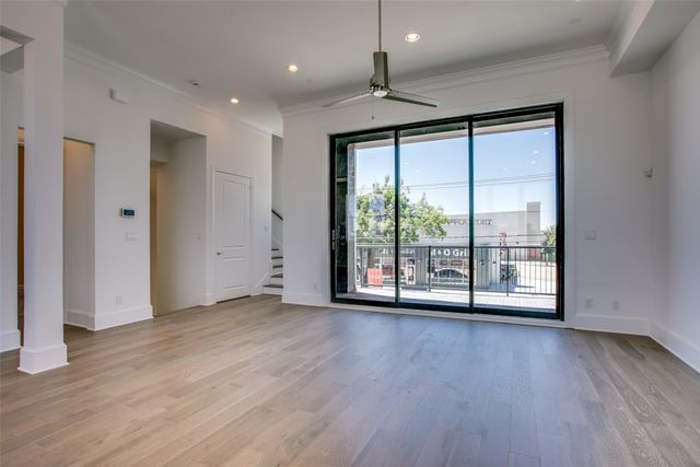 203 Carroll Street, Fort Worth, TX 76107