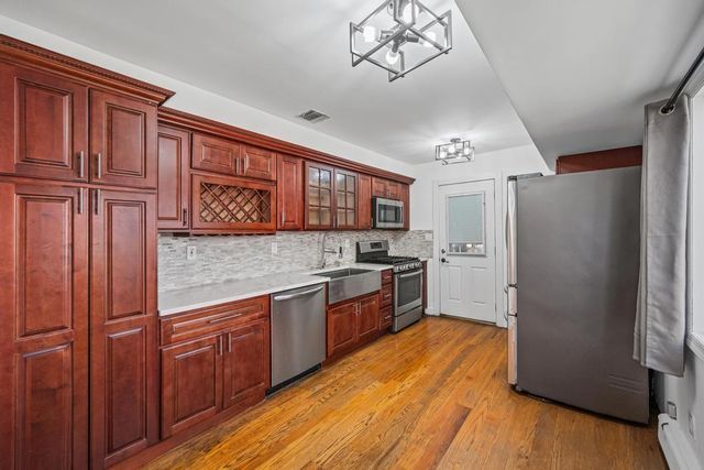 613 14th Street, West Babylon, NY 11704
