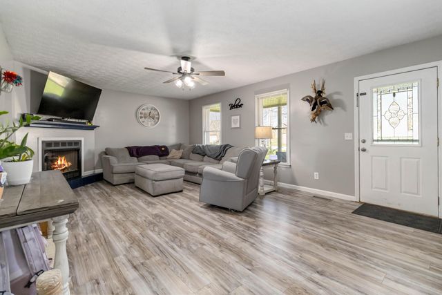 352 Virginia Avenue, Harrodsburg, KY 40330