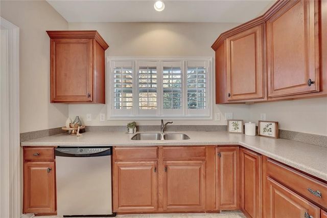 105 Marten Court, Waleska, GA 30183