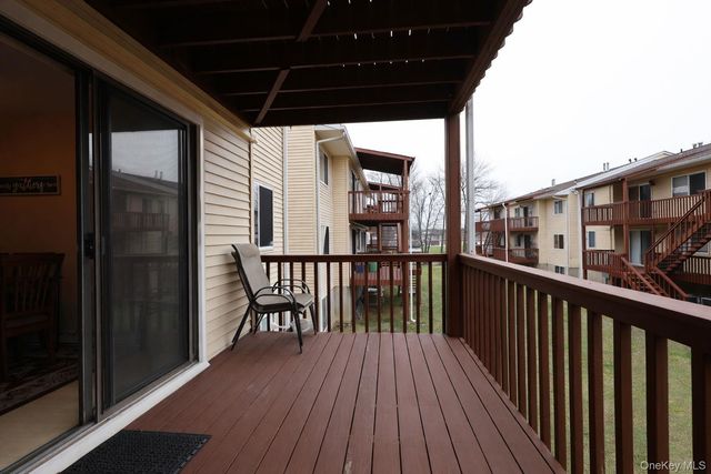 25 College Avenue 701, Nanuet, NY 10954