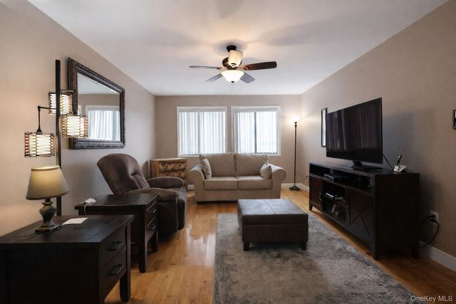 25 College Avenue 701, Nanuet, NY 10954