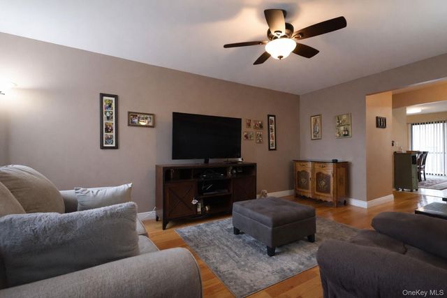 25 College Avenue 701, Nanuet, NY 10954