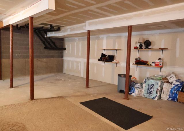 25 College Avenue 701, Nanuet, NY 10954