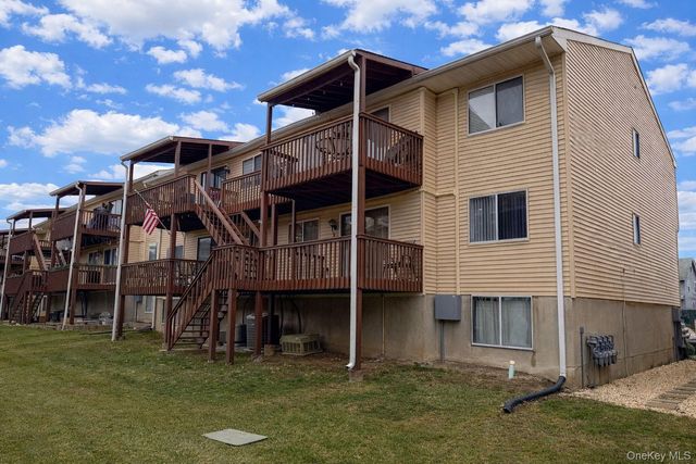 25 College Avenue 701, Nanuet, NY 10954