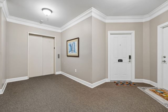 3102 W End Cir Apt 303, Nashville, TN 37203