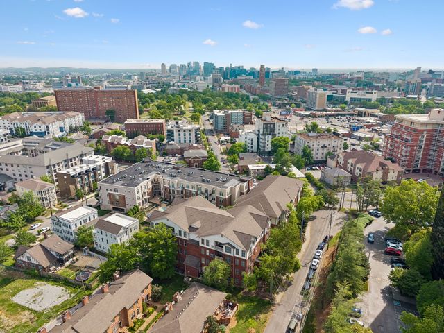 3102 W End Cir Apt 303, Nashville, TN 37203
