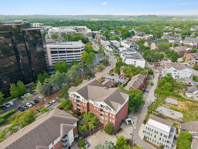 3102 W End Cir Apt 303, Nashville, TN 37203