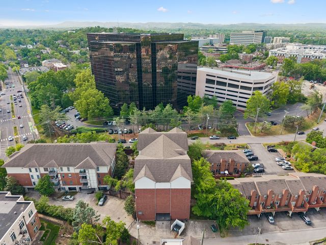 3102 W End Cir Apt 303, Nashville, TN 37203
