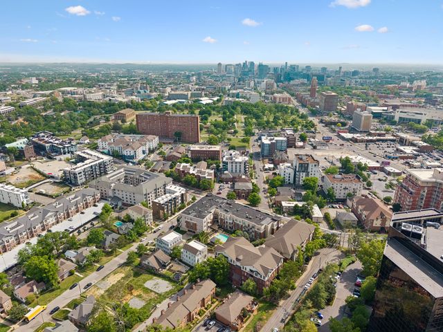 3102 W End Cir Apt 303, Nashville, TN 37203
