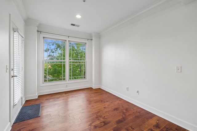 3102 W End Cir Apt 303, Nashville, TN 37203