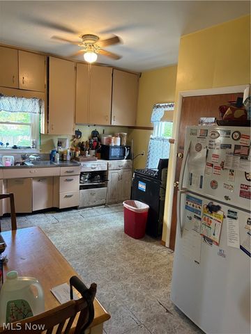 2161 W 101st Street, Cleveland, OH 44102