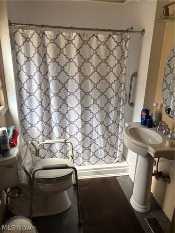 2161 W 101st Street, Cleveland, OH 44102