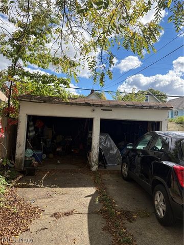 2161 W 101st Street, Cleveland, OH 44102