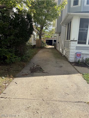 2161 W 101st Street, Cleveland, OH 44102