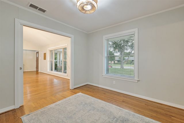 11055 Milhof Drive, Dallas, TX 75228