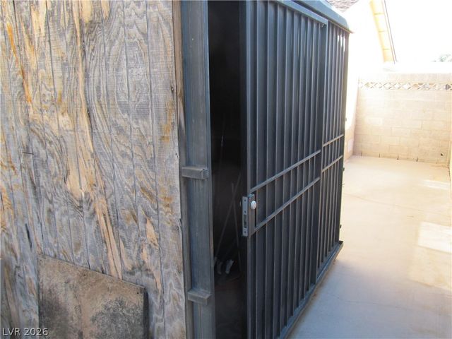 3812 La Pasada Avenue, Las Vegas, NV 89102