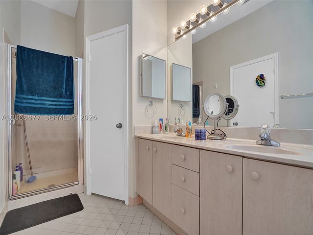 938 Bluewood Ter, Weston, FL 33327