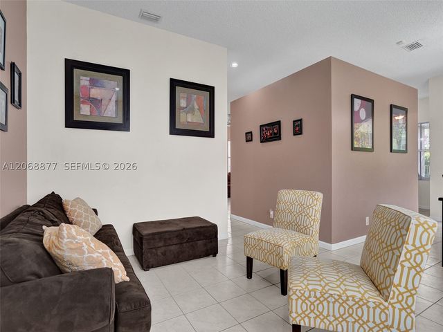 938 Bluewood Ter, Weston, FL 33327