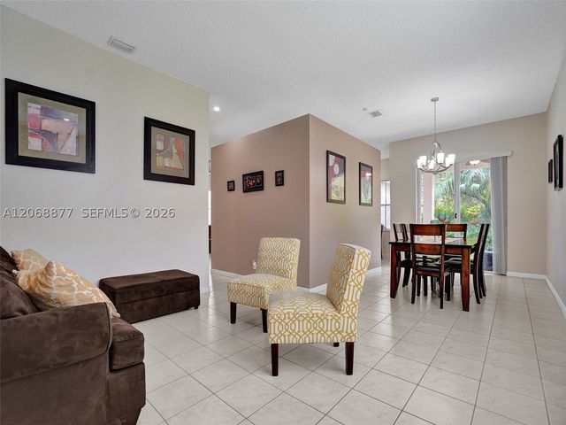 938 Bluewood Ter, Weston, FL 33327