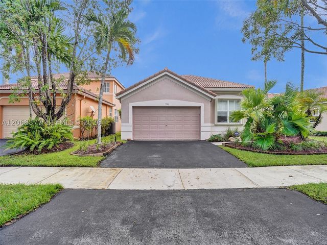 938 Bluewood Ter, Weston, FL 33327