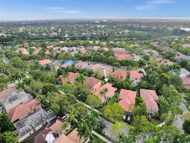 938 Bluewood Ter, Weston, FL 33327